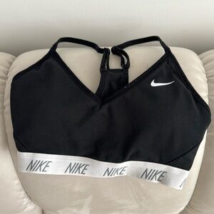 Women's Nike bra size small